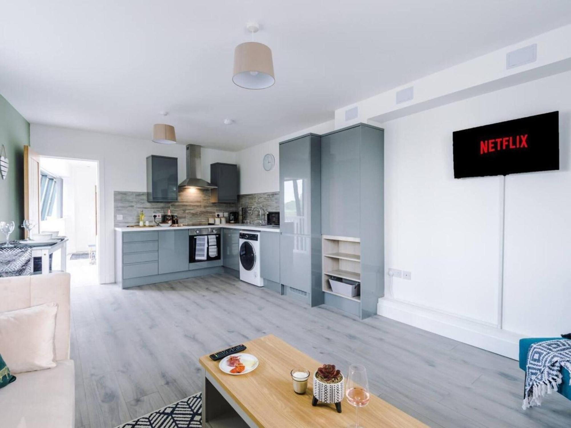The Ecclesian Deluxe Apartments Near Trafford Centre Eccles Train Station Mánchester Exterior foto