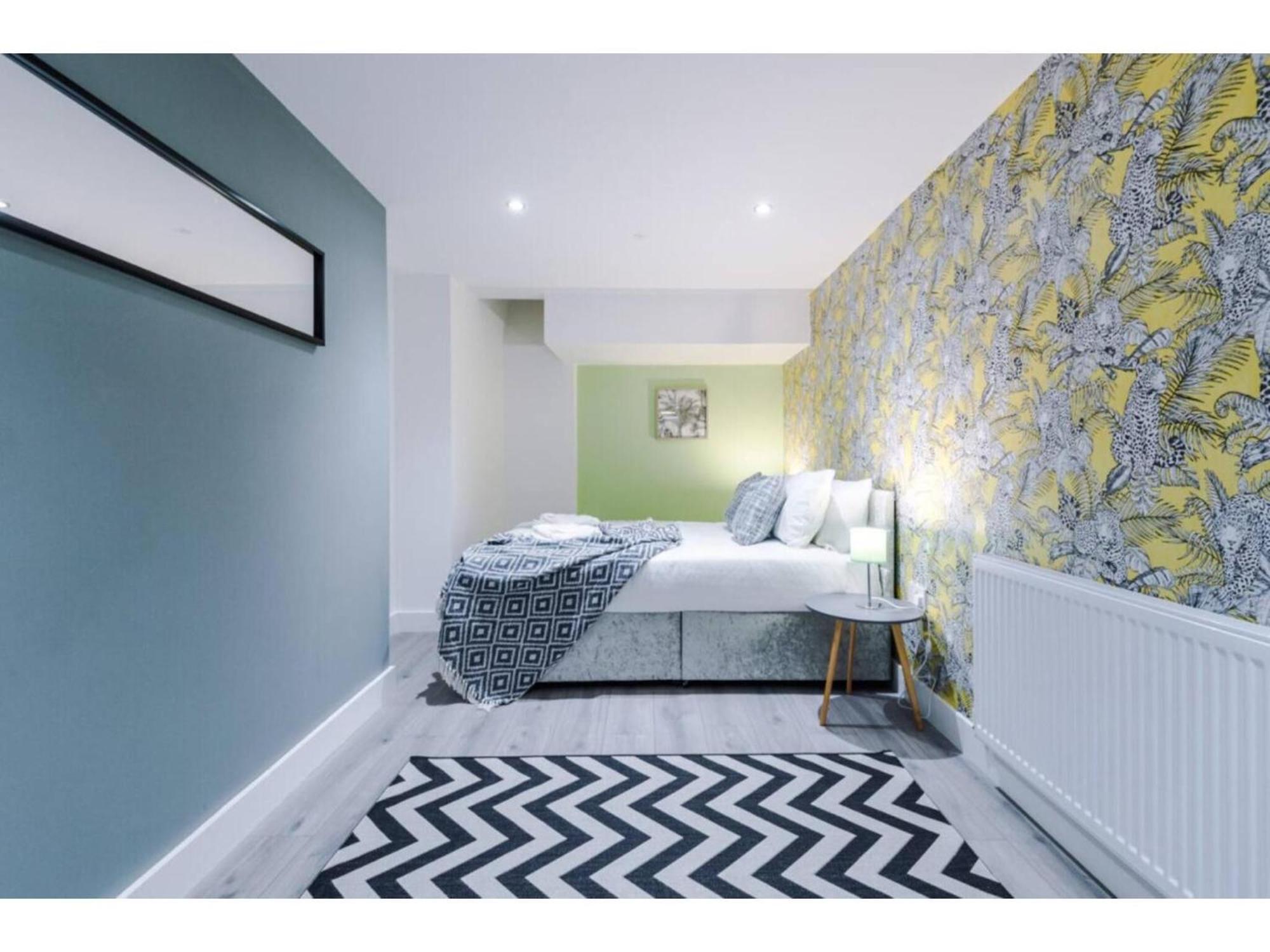 The Ecclesian Deluxe Apartments Near Trafford Centre Eccles Train Station Mánchester Exterior foto