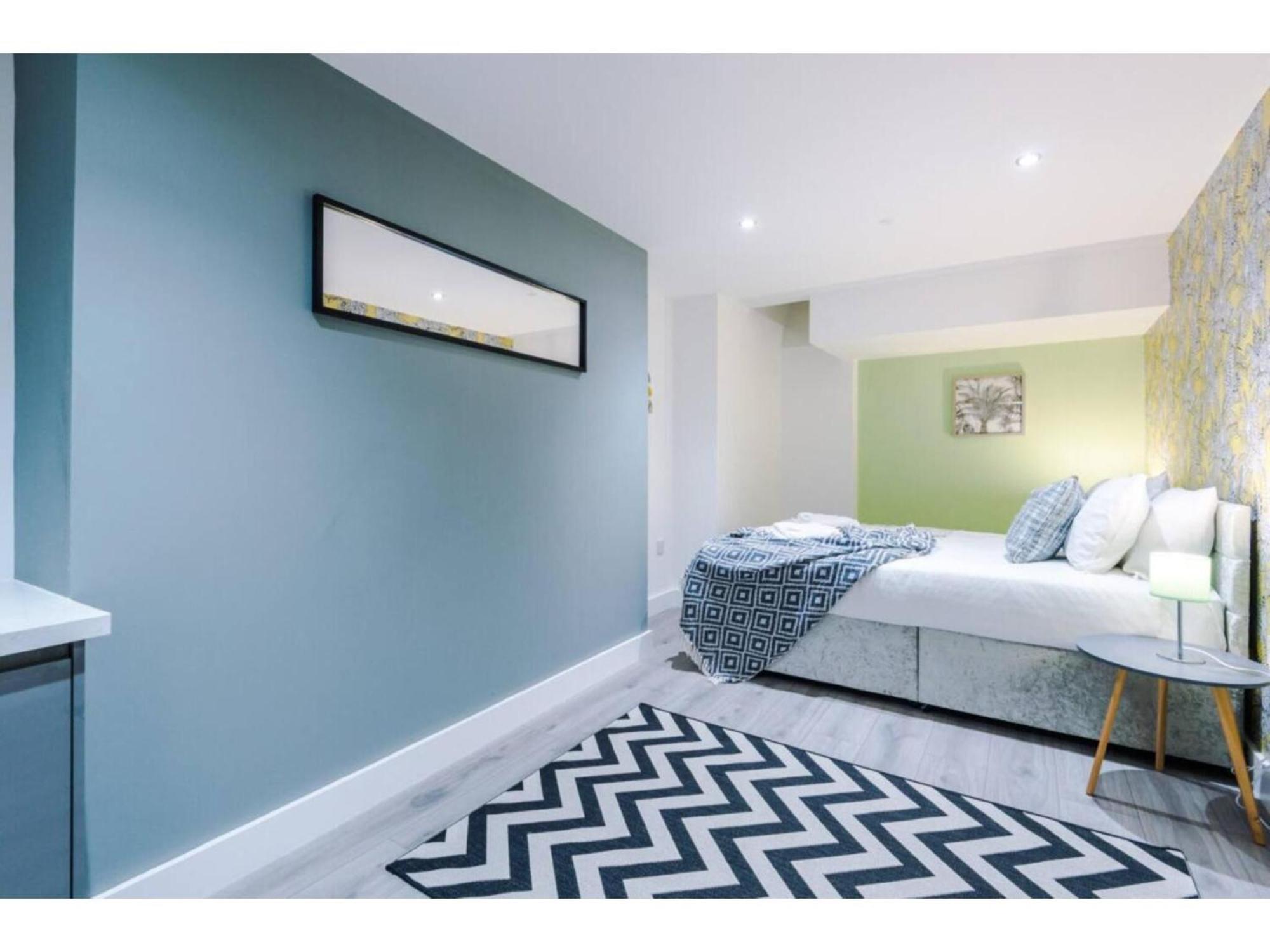 The Ecclesian Deluxe Apartments Near Trafford Centre Eccles Train Station Mánchester Exterior foto