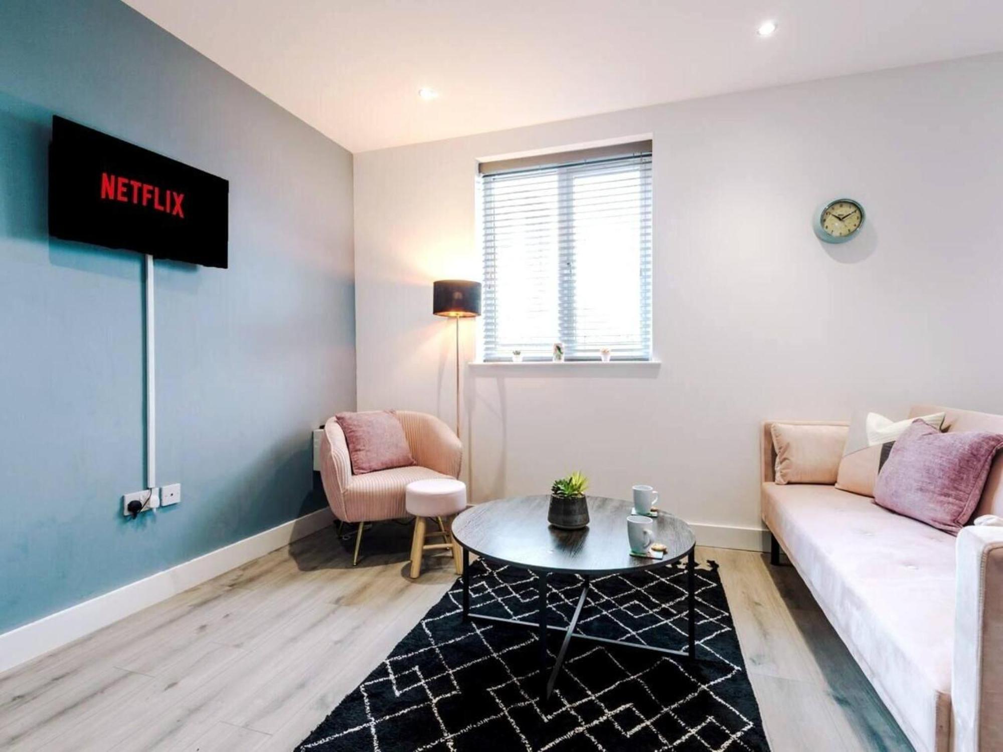 The Ecclesian Deluxe Apartments Near Trafford Centre Eccles Train Station Mánchester Exterior foto